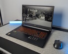 De Acer Nitro V 17 