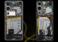 De Sony Xperia 1 VI (L) en Xperia 1 V (R) laten zien hoeveel ruimte de batterij inneemt. (Afbeeldingsbron: WekiHome/Unsplash - bewerkt)