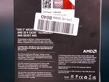Afbeelding van de achterkant van de doos die de Hardware Busters-auteur heeft ontvangen. (Afbeelding bron: Hardware Busters)