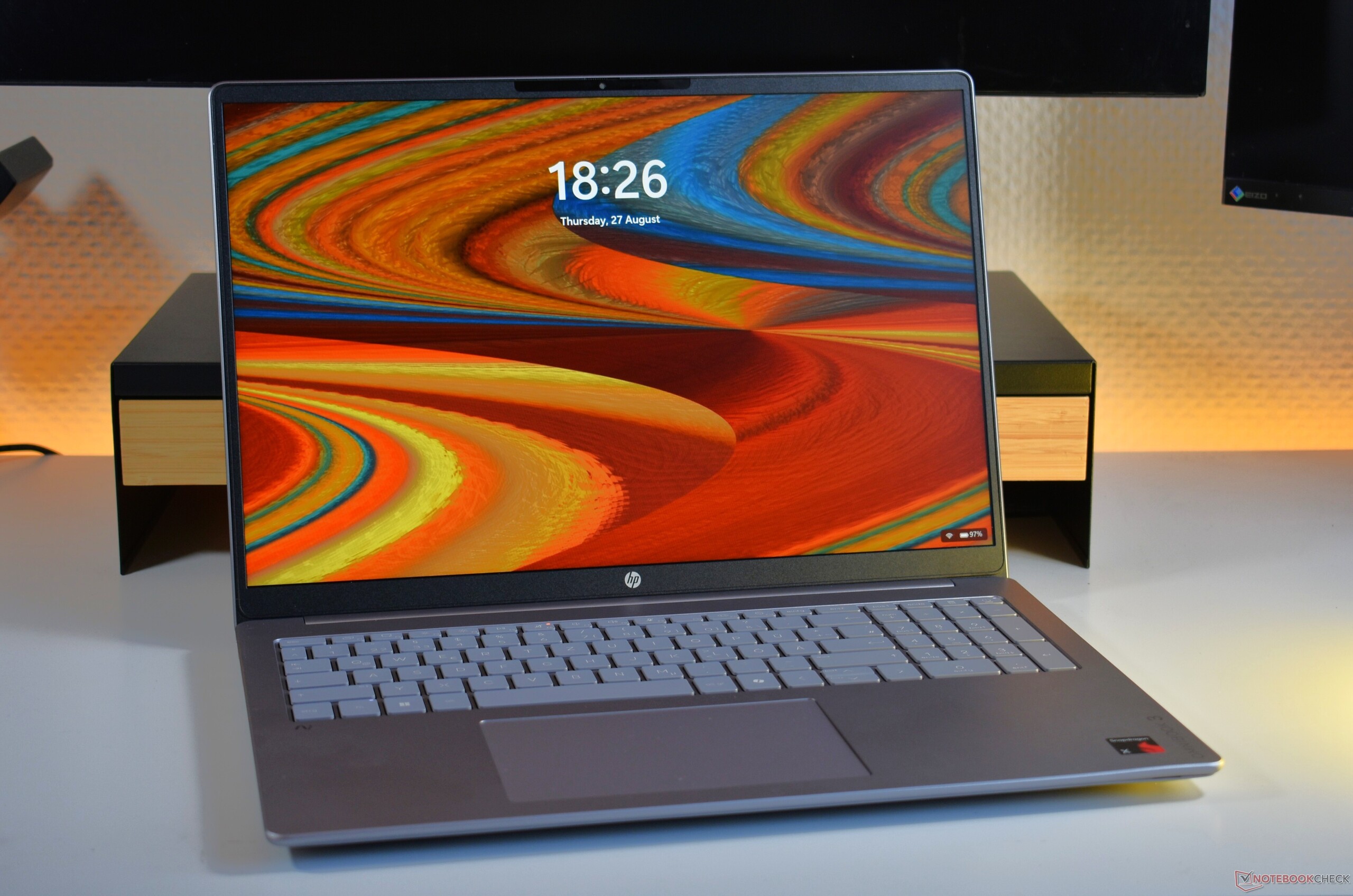 De HP OmniBook 3 16