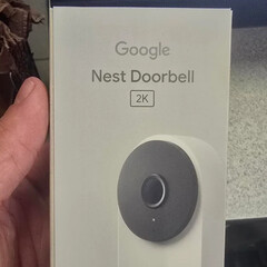 De volgende Nest Doorbell zal waarschijnlijk verkrijgbaar zijn in meer dan de enkele Snow-kleuroptie die hier is afgebeeld. (Afbeeldingsbron: u/one2zerojigawat)