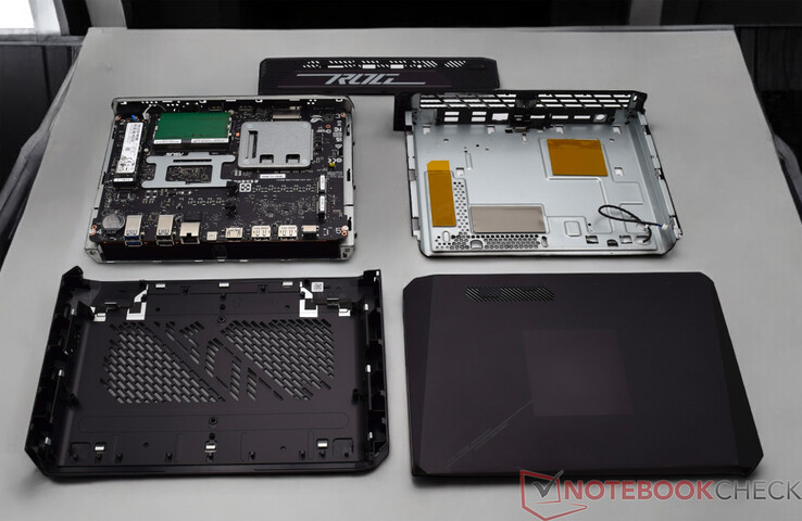 Asus ROG NUC gedemonteerd