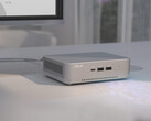 De NUC 14 Pro Plus is aantoonbaar de stijlvollere van de twee NUC 14 Pro-machines van ASUS. (Afbeeldingsbron: ASUS)