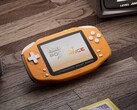 De Ayaneo Konkr Pocket Advance is een moderne heruitgave van de Game Boy Advance.