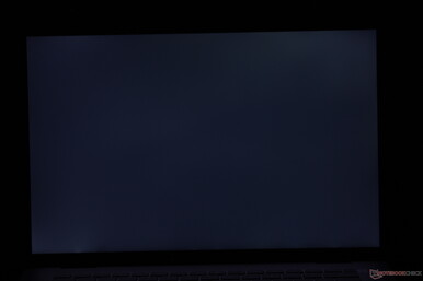 Slechts zeer lichte ongelijkmatige achtergrondverlichting