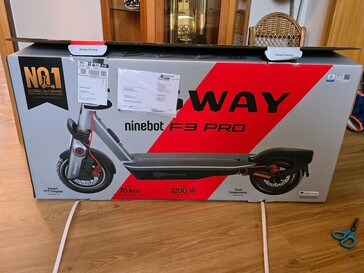 Ninebot F3 Pro Unboxing