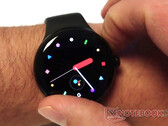 De Pixel Watch en Pixel Watch 2 zouden hetzelfde algemene ontwerp moeten hebben, voorheen afgebeeld. (Afbeeldingsbron: Notebookcheck)