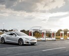 Enkele van de grootste Supercharger stations krijgen overheidsgeld (Afbeelding: Tesla)