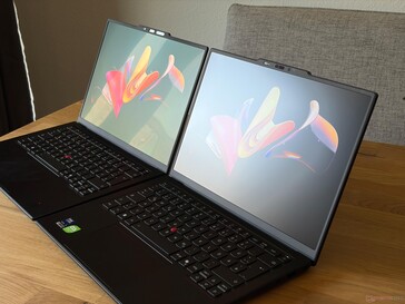 OLED (links) versus IPS (rechts)