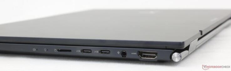 Rechts: MicroSD-lezer, 2x USB-A 3.2 Gen. 2 + DisplayPort 1.4 + Power Delivery, 3,5 mm headset, HDMI 2.1