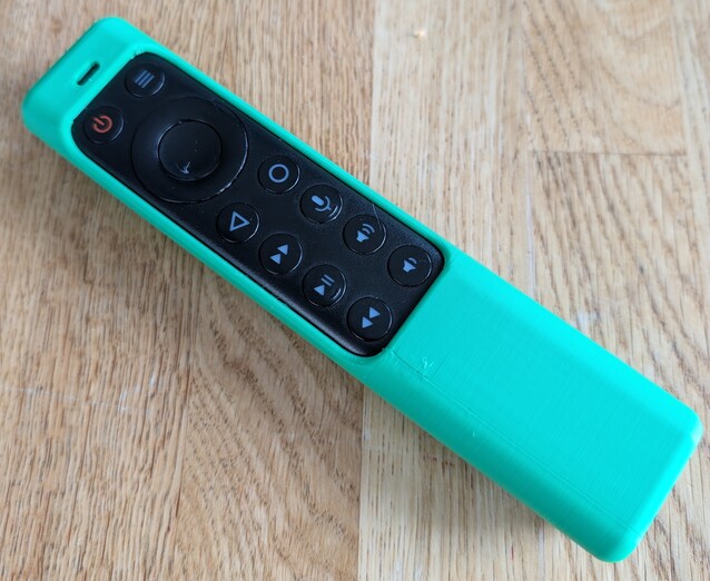 U hoeft geen superlijm te gebruiken voor de Nvidia Shield behuizing, want deze kan met of zonder Netflix-knop worden bedrukt (Afbeelding Bron: Notebookcheck)