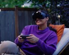 Afgebeeld: Valve Steam Frame VR-headset met controller