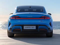 Xiaomi SU7 (2026) in de nieuwe kleur Capri Blue: De elektrische sportsedan krijgt meer dan alleen een kleine facelift. (Afbeeldingsbron: Xiaomi)