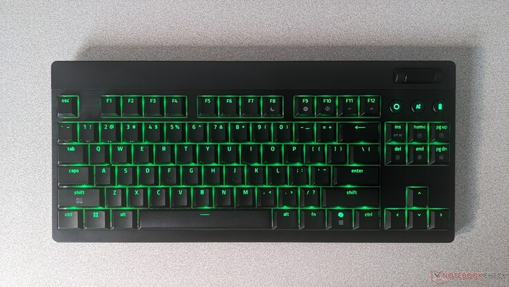 De BlackWidow V4 HyperSpeed TKL bovenaanzicht