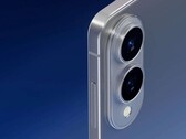 De Samsung Galaxy S25 Edge haalt het beste uit zijn kleine batterij, maar komt nog steeds tekort ten opzichte van de concurrentie. (Afbeelding Bron: Samsung)
