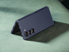 De Galaxy Z Fold6 zou een van de eersten moeten zijn die deze zomer One UI 8 krijgt. (Afbeeldingsbron: Samsung)