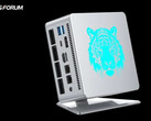 De UM780 XTX wordt de eerste mini-pc van MINISFORUM met een speciale Oculink-poort. (Afbeeldingsbron: MINISFORUM via Minixpc)