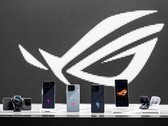 ASUS biedt de ROG Phone 8-serie aan met verschillende accessoires. (Afbeeldingsbron: ASUS)