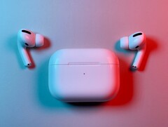 Apple&#039;s populaire draadloze hoofdtelefoons, de AirPods Pro, zijn nu onderdeel van een rechtszaak die is aangespannen in Californië (Afbeelding: Ignacio R)