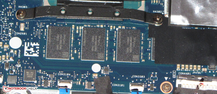 RAM (16 GB, LPDDR4X) is gesoldeerd en kan niet worden uitgebreid.