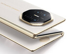 Huawei's Mate XTs lijkt iets dunner te zijn dan het model van vorig jaar. (Afbeeldingsbron: Huawei)