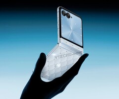 Motorola werkt blijkbaar aan een fliptelefoon met Swarovski-kristallen (Beeldbron: Ytechb)