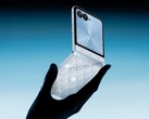 Motorola werkt blijkbaar aan een fliptelefoon met Swarovski-kristallen (Beeldbron: Ytechb)