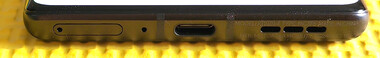 Onderkant: SIM-lade, microfoon, USB-C-poort, luidsprekers
