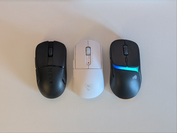 NZXT Life Elite (links), Turtle Beach Burst II Air (midden), Model D3 Wireless (rechts) vergeleken