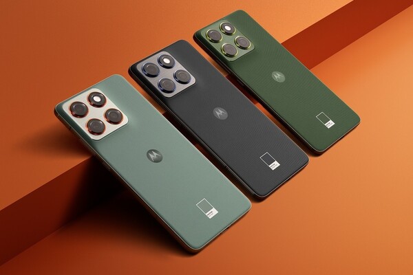 De Motorola Edge 70 in Pantone Lily Pad, Pantone Gadget Grey en Pantone Bronze Green. (Afbeeldingsbron: Motorola)