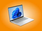 De OmniBook 5 14 in de afwerking Glacier Silver met Intel Wildcat Lake-processors.