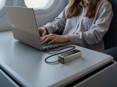 De 140 W Laptop Power Bank (foto) van Lenovo is gespot bij Amazon US. (Afbeeldingsbron: Lenovo)
