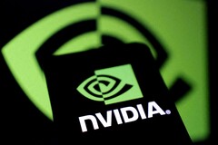 De update breidt ook de ondersteuning voor DLSS Override uit naar 13 extra games. (Afbeeldingsbron: Nvidia officieel)