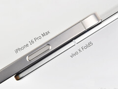 De Vivo X Fold5 lijkt gesloten ongeveer 9,2 mm dik te zijn. (Afbeeldingsbron: Vivo)