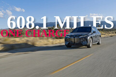 De dual-chemistry Gemini accu van Our Next Energy slaagde erin om BMW's iX middelgrote SUV een afstand van maar liefst 608,1 mijl te laten afleggen op één lading. (Afbeeldingsbron: Our Next Energy)