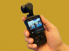 Hands-on foto van de Feiyu Pocket 4 (verscherpt met Gemini AI).