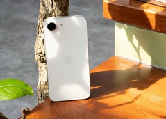 Applede goedkope iPhone krijgt over twee jaar eindelijk een langverwachte upgrade van het display.