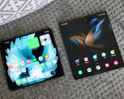 De zogenaamde iPhone Fold zal naar verwachting qua formaat meer lijken op de Oppo Find N2, links, dan de recente Galaxy Z Fold-releases. (Afbeeldingsbron: Digital Trends)
