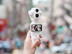 De DJI Osmo Pocket 4P in de kleur Pearl White.
