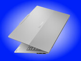 De ThinkBook 14x is lichter dan de meeste laptops, met een officieel gewicht van 990 g inclusief de batterij van 54,7 Wh.