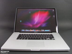 De Apple MC725D/A werd geleverd met Mac OS X 10.6 Snow Leopard geïnstalleerd (bron: Notebookcheck)
