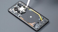 De eerste teardown van de Xiaomi 14 Ultra geeft ook enkele cameratests en meetresultaten van de hardware van het vlaggenschip. (Afbeelding: WekiHome)