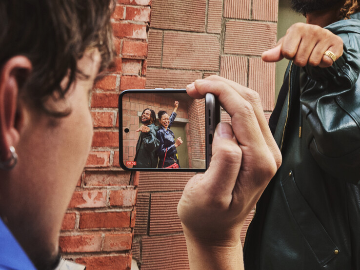 Motorola installeert Android 16 vooraf op de Razr 70.