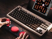 8BitDo levert zijn Dual Super Buttons en Super Stick bij C64 Edition-bestellingen. (Afbeeldingsbron: 8BitDo)