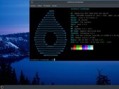 OmegaLinux 2026.02.21 bureaublad met terminalvenster met nieuwe Arch Linux basisversie