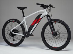 De 2023 Decathlon Rockrider E-ST 100 e-MTB heeft verschillende upgrades. (Beeldbron: Cleanrider)