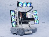 De nieuwste gaming PC-behuizing van InWin toont de hardware (Afbeelding bron: InWin)
