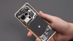 De Sony IMX989 in de Xiaomi 12S Ultra is meer dan 11 mm dik. (Afbeelding bron: WekiHome)