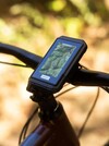 De Garmin eTrex Touch GPS handheld navigator kan op een fiets worden gemonteerd. (Afbeelding bron: Garmin)