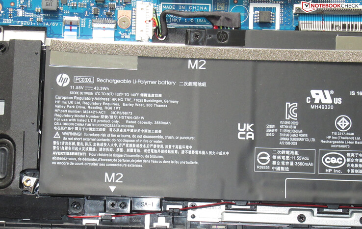 De batterij heeft een capaciteit van 43,3 Wh.